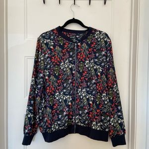 Lightweight floral sweater bomber